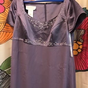 Beautiful beaded purple gown Size 18